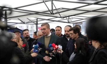 Мицкоски за стартот на „Безбеден град“: Очекувам драматично да се намали бројот на прекршоци, целта не е да се казнуваат граѓаните туку да нема загуби на човечки животи