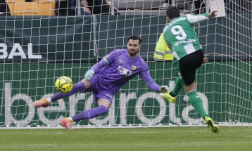 Пораз во финишот на Валенсија на Димитриевски