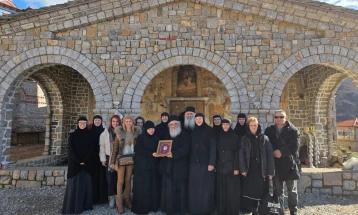 Мошти од свети Василиј пристигнаа во манастирот во  Рајчица, дар од Православната црква на Романија