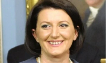 Поранешната косовска претседателка Атифете Јахјага негира каква било поврзаност со досието Епштајн