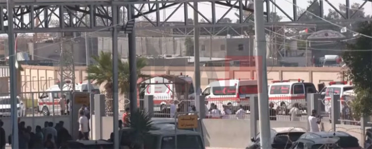 Pacientët e parë palestinezë sot u evakuuan nga Gaza në Egjipt nëpërmjet pikës kufitare Rafah