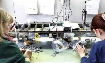 Намален бројот на работниците во индустријата