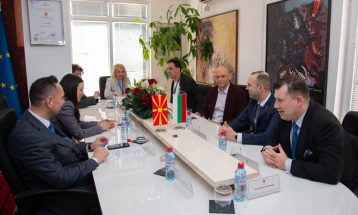 Амбасадорот на Бугарија, Радуков, и градоначалникот на Ќустендил Атанасов во посета на Општина Крива Паланка