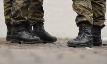 Над 40.000 прашалници испратени за 18-годишници за да ги пополнат во рамките на новиот закон за германската воена служба