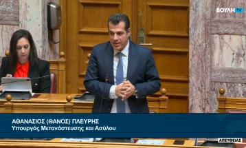 На грчкиот остров Крит ќе се отворат два привремени центри за прием и регистрација на мигранти