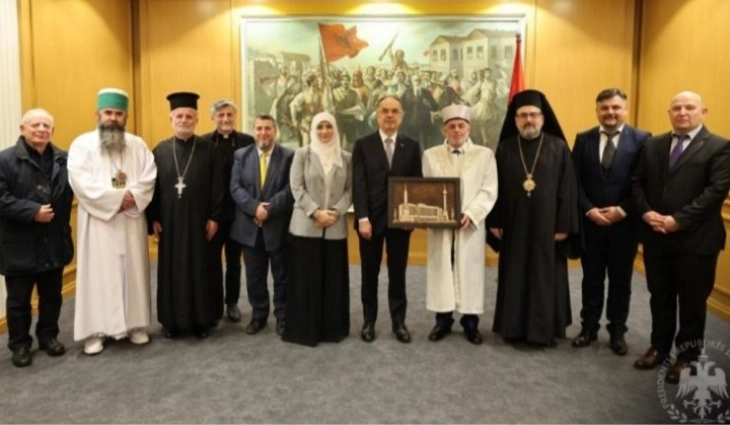 Begaj: Shqipëria është shembull i harmonisë fetare