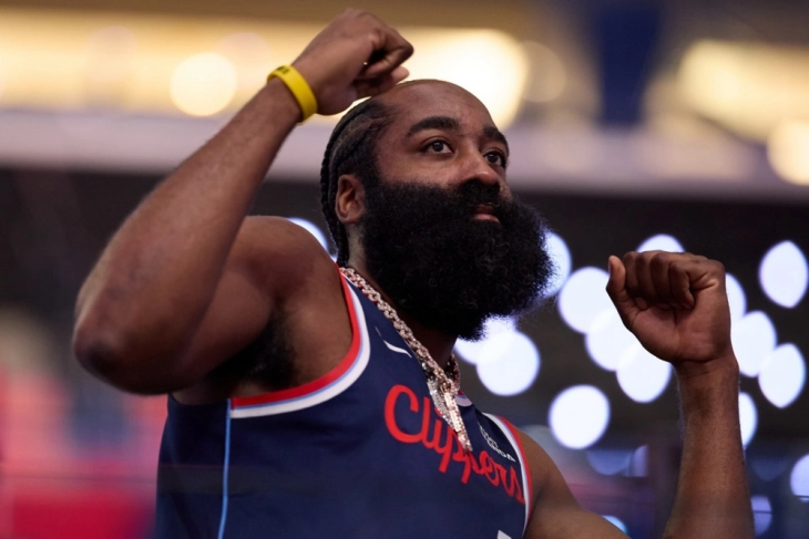 Клиперси го разменија Харден со Кливленд