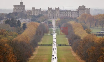 Принцот Ендру се иселил од кралската резиденција, се испитуваат нови обвинувања