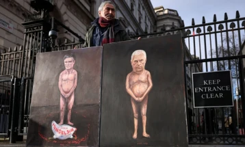 Starmer: Mandelson e tradhtoi Mbretërinë e Bashkuar me zbulimin e informacioneve për Epshtejn