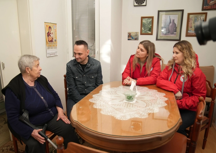 Во Крива Паланка продолжуваат социјалните услуги за жителите од трето доба