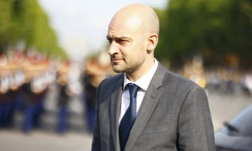 Ministri francez i Punëve të Jashtme Baro mbërriti për vizitë në Damask