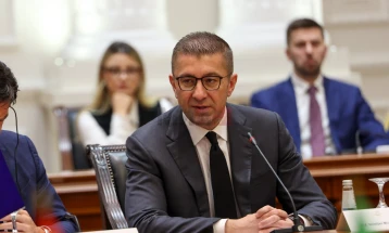 Mickoski: Jemi të fokusuar në realizimin e agjendës reformuese dhe vendosjen e rendit në shtet