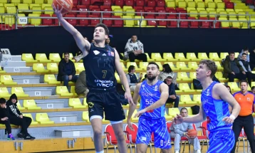 Убедлив триумф на ТФТ за враќање на првата позиција на табелата