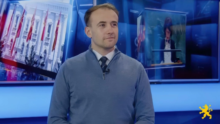 Стојаноски: Продолжуваме со капитални инвестиции, економски раст и зголемување на платите и пензиите  