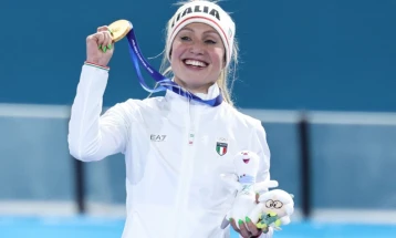 ЗОИ 2026: Лолобриџида го освои олимпиското злато на 3.000 метри на својот роденден, поставувајќи рекорд на Игрите