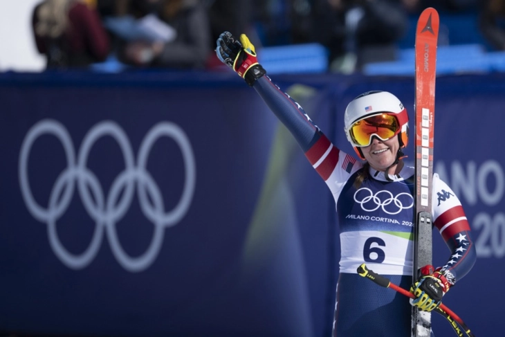 Johnson wins gold, Vonn crashes in emotional US Olympic rollercoaster