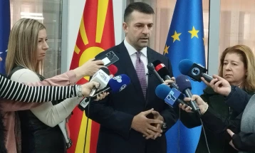 Томовски:  Кога ја презедов СОЗР,  ја почнавме легализацијата на државниот имот, а денес веќе имаме имотен лист за вилите на претседателот и премиерот во Скопје и во Охрид