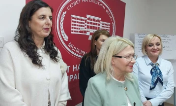 Штипските средни училишта и бизнис секторот на заедничка маса за каков кадар му е потребен на стопанството