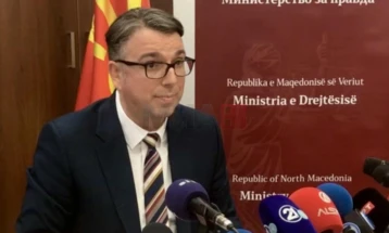 Филков до Сали: Правосудниот испит може да се полага само на македонски јазик, се друго е притисок