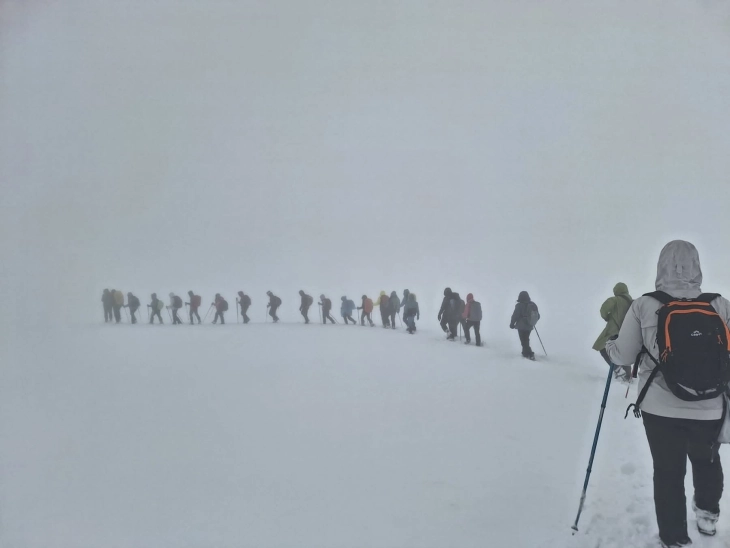 Планинарите од „Кожуф“ со успешно зимско искачување на Кајмакчалан