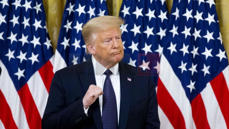 Трамп размислува за испраќање дополнителна „армада“ на Блискиот Исток