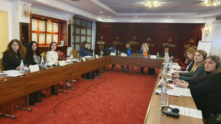 Вработени во службата на Уставниот суд на обука за стратешко планирање и управување со човечки ресурси