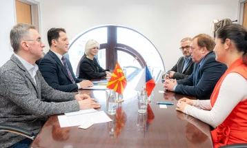 Средба на министерот Сали со амбасадорот Лудва: Поддршка за реформите и европската интеграција