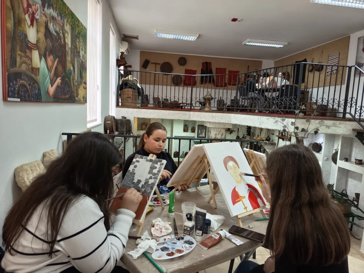 Инклузивна ликовна работилница во Куќа на мирис и вкус во Кавадарци 