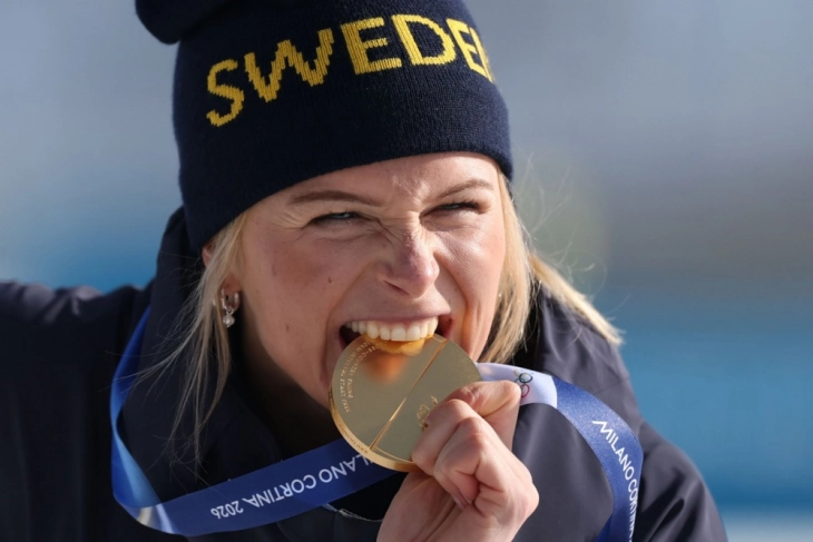 ЗОИ2026: Швеѓанката Карлсон го освои златото во крос кантри слободен стил на 10 км