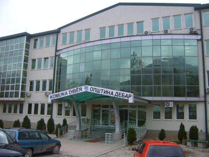 Поради свлечиште блокиран патот кон дебарското село Татар Елевци