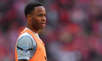 Стерлинг потпиша за Феенорд