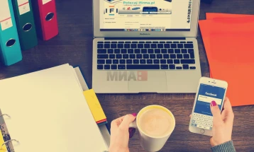 Принцот Хари ги поддржа родителите во тужбата против „Мета“ и „Јутјуб“