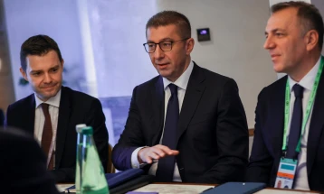 Mickoski në takim me menaxhmentin e gjigantit gjerman 