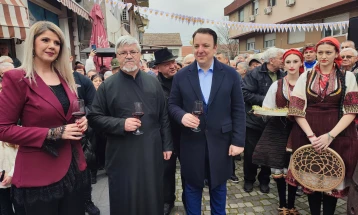 Nikoloski in Negotino wishes winegrowers good harvest, pledges continued government support
