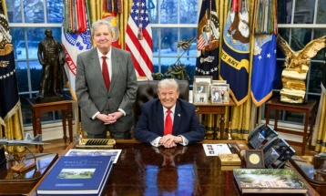 Kenedi propozoi, Tramp nënshkroi: Të vdekurve nuk u nevojiten financa, miliona dollarë u janë paguar amerikanëve të vdekur