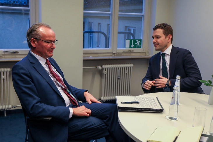 Муцунски до Крихбаум: Посветени сме на реформите и унапредување на добрососедските односи