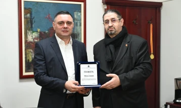 Средба на Пејковски со Јанчев по повод 20 години од основањето на македонскиот КИЦ во Софија