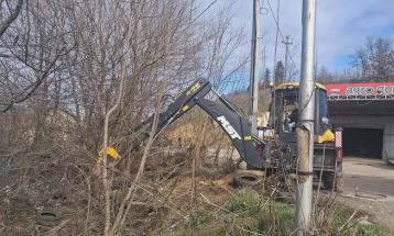 „Чистота и Зеленило“ Куманово, почна со расчстување на депониите покрај реките