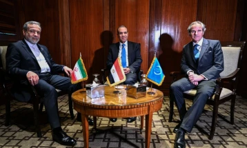 Шефот на иранската дипломатија се сретна со генералниот директор на МААЕ пред новата рунда разговори со САД