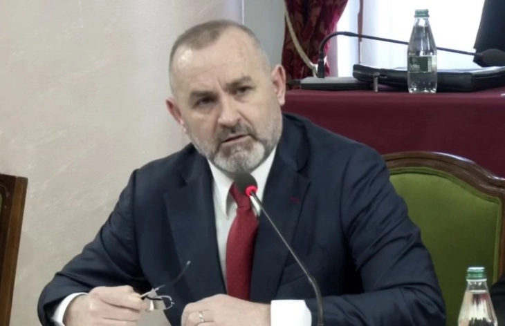 За спас на Балуку, албанските социјалисти почнаа постапка за измени во надлежностите на Уставниот суд