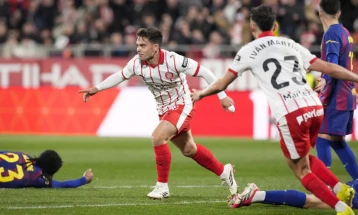 Барселона загуби од Жирона, Јамал промаши пенал