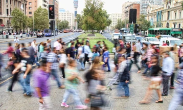 Средната возраст на населението во земјава 42,21 година, во ЕУ 44,9