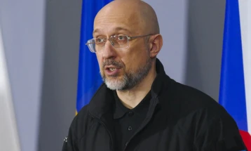 Шмихал: Русија нападна енергетска инфраструктура во 12 региони на Украина