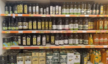 Цените на производите во вообичаената кошничка во супермаркетите во Грција пониски во споредба со осум европски земји