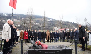 Ligjëratat e para të Universitetit të Tetovës - kthesë vendimtare në realizimin e të drejtave të shqiptarëve për arsimim në gjuhën amtare