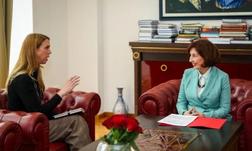 Сиљановска-Давкова - Варнс: Американско-македонското стратешко партнерство и сојузништвото во НАТО се важни за стабилноста во време на безбедносни предизвици