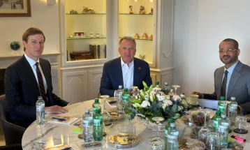 Оман: На индиректните преговори меѓу Иран и САД во Женева постигнат опиплив напредок