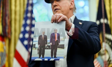 Trampi bllokoi sanksionet e reja të SHBA-së drejt Rusisë