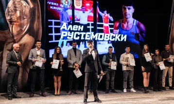 Боксерот Ален Рустемовски и ракометарот Филип Кузмановски спортисти на годината во Битола