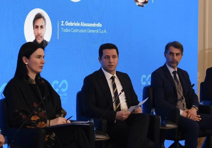 Kryetari i Komunës së Gostivarit, Valbon Limani në Forumin ekonomik në Tiranë: Korridori 8 sjellë impuls të ri ekonomik për Gostivarin